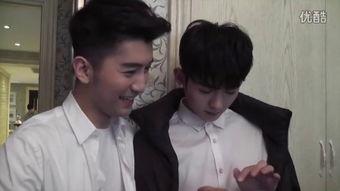 国产男同视频啪啪,激情四溢的啪啪瞬间，揭秘同性爱情故事  第2张